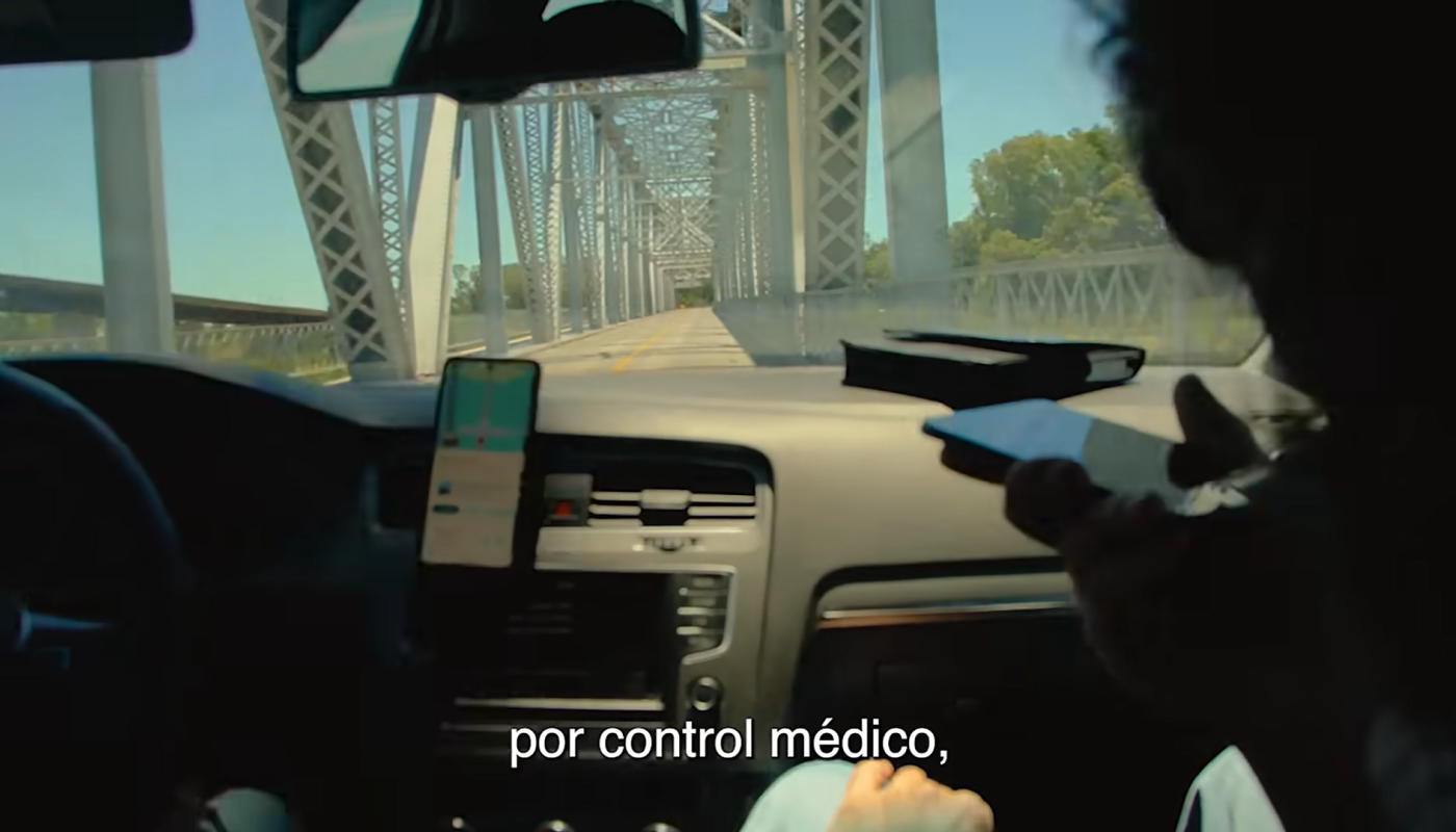 Persona yendo a Montevideo por Control Médico