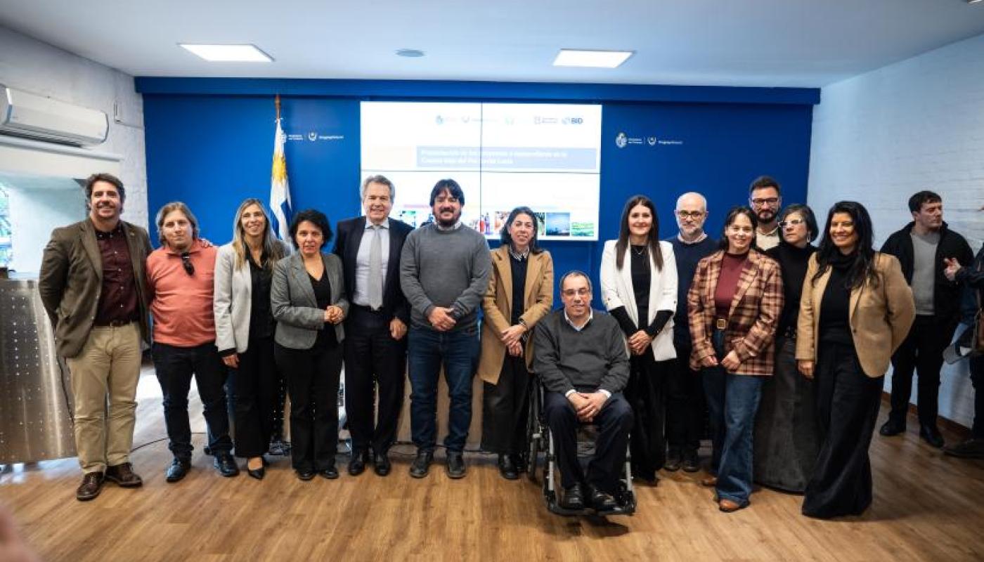 panel de autoridades