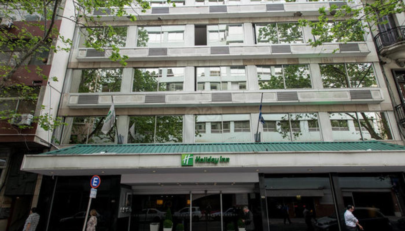 Fachada del hotel 